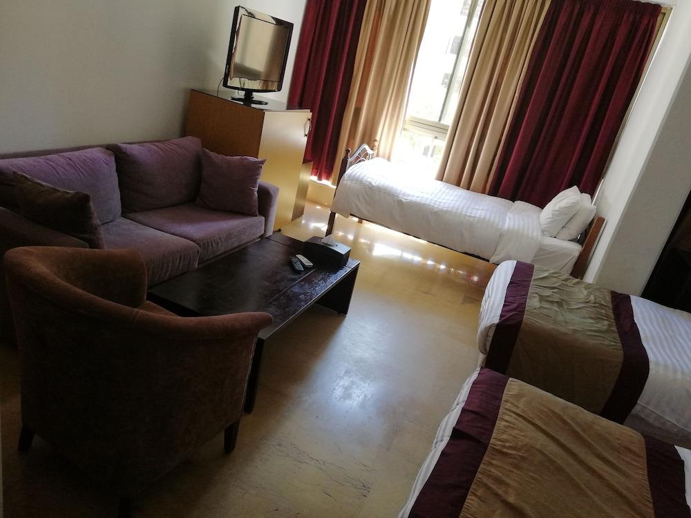 Bliss 3000 Furnished Studios Beirut Exterior foto