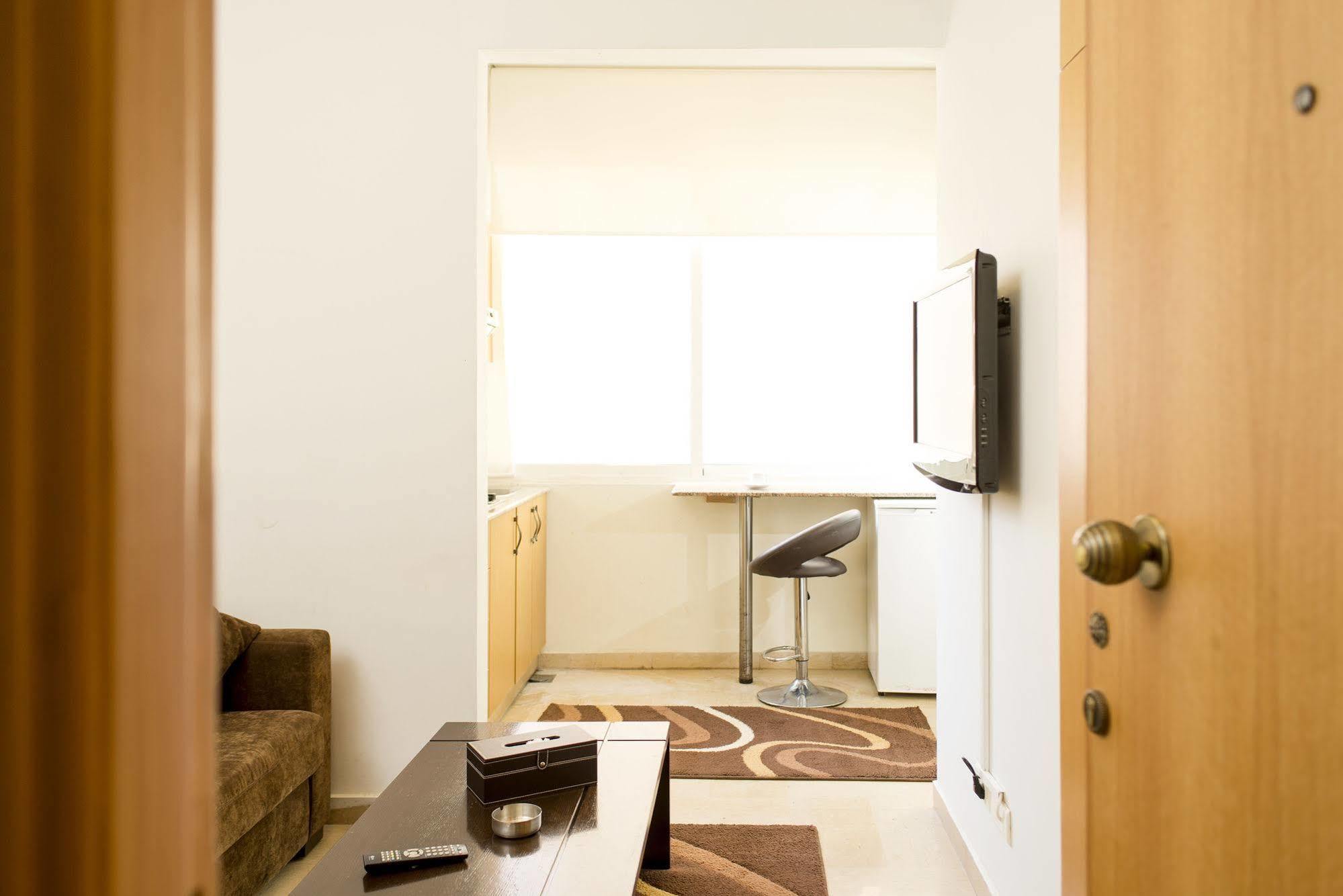 Bliss 3000 Furnished Studios Beirut Exterior foto